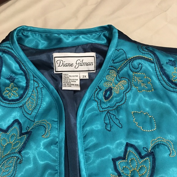 Diane Gilman- quilted satin and embroidered blazer - Picture 2 of 2